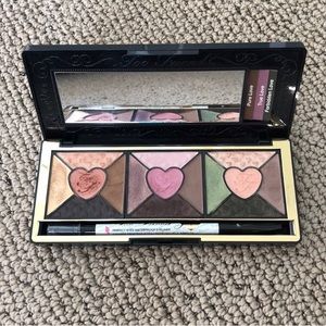 Too Faced Love Palette